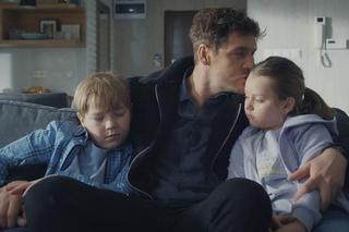 M jak miłość odc. 1799. Maja (Laura Jankowska), Szymek (Staś Szczypiński), Marcin (Mikołaj Roznerski)