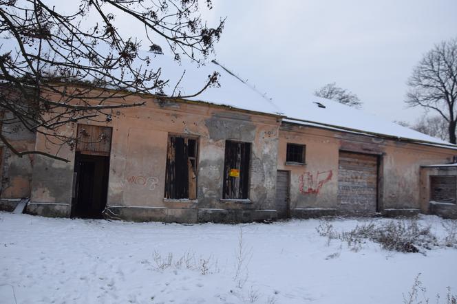 BYL KSIEDZEM POTEM MIAL RODZINE TERAZ JEST BEZDOMNY