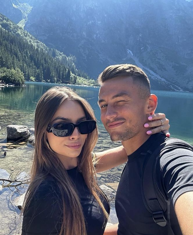 Bartłomiej Wdowik z dziewczyną 