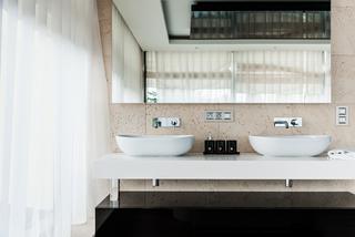 Umywalki nablatowe w nowoczesnej łazience