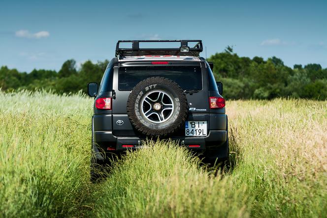 Toyota FJ Cruiser 4.0 V6 z instalacją CNG