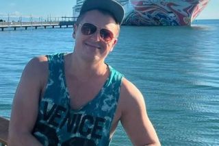 Rafał Brzozowski miał zarobić kokosy podczas rejsów wycieczkowcami. Muzyk dementuje plotki