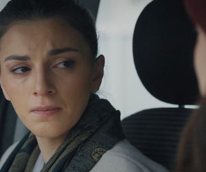 M jak miłość odcinek 1871 ostatni - finał sezonu. Kasia (Paulina Lasota), laborantka Anna Sokołowska (Katarzyna Russ) 