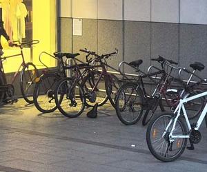 Próbował ukraść rowery przed Galerią Krakowską