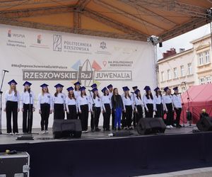 Rzeszowskie Juwenalia rozpoczęte. Barwny korowód przeszedł przez miasto 