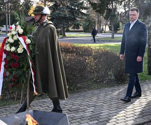 Polskie fabryki amunicji ponad podziałami. Szef MON i marszałek Sejmu w Rzeszowie 