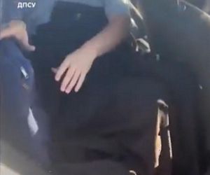 Ksiądz ukrył mężczyznę pod sutanną