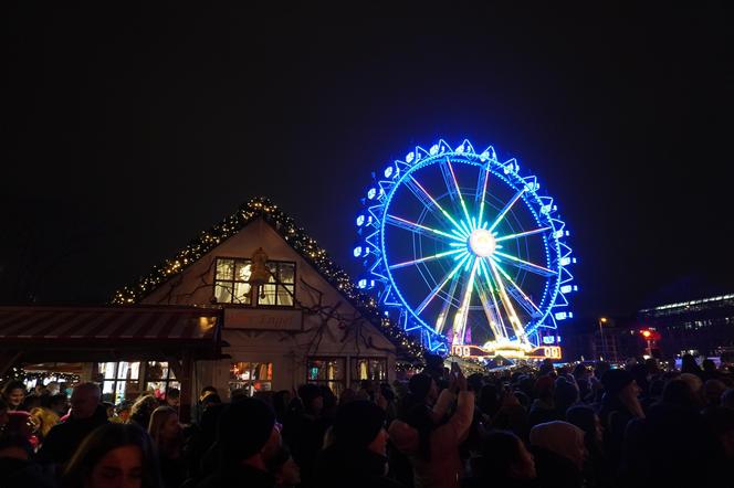 Weeihnachtsmarkt na Alexanderplatz