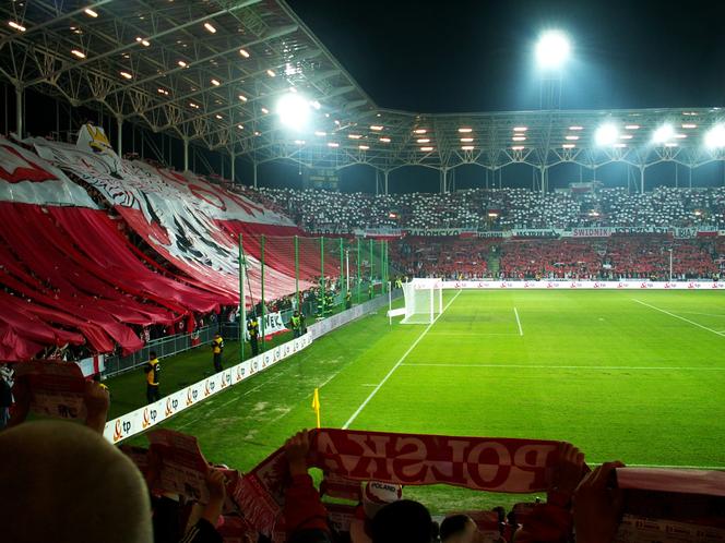 Kiedyś wszyscy nam go zazdrościli, dzisiaj szału nie ma! Stadion w Kielcach ma już 15 lat!