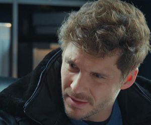 M jak miłość, odcinek 1866: Marcin (Mikołaj Roznerski) 