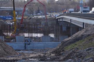 Trwa budowa mostów nad Brdą w Bydgoszczy. Sprawdzamy, jak przebiegają prace