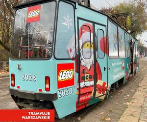 Wielka niespodzianka na warszawskich torach. Świąteczny tramwaj LEGO. Kiedy ruszy w trasę?