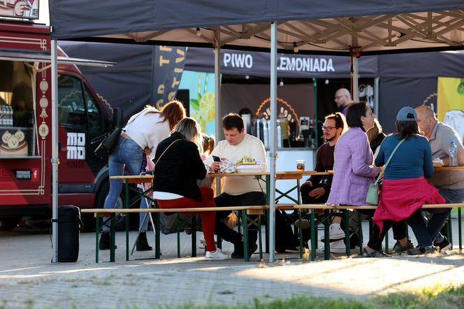 Food trucki przed Areną Lublin