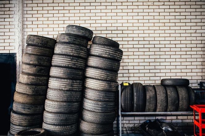 Mobilny Serwis Opon ︎| RINOS- Your Tire Expert. Ul. Paderewskiego 3c/15