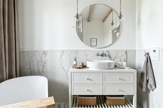 Dom w stylu modern farmhouse to marzenie miłośników natury. Jest sielsko, minimalistycznie i romantycznie!