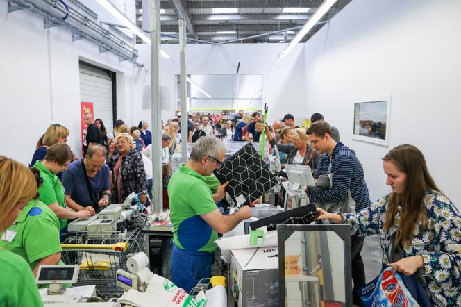 Otwarcie outletu Biedronki w Poznaniu