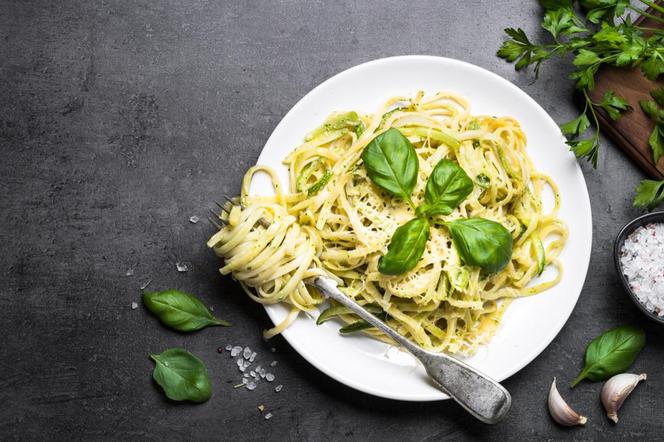 Cukiniowa carbonara? Tak, to możliwe! Tanie, szybkie i absolutnie przepyszne danie