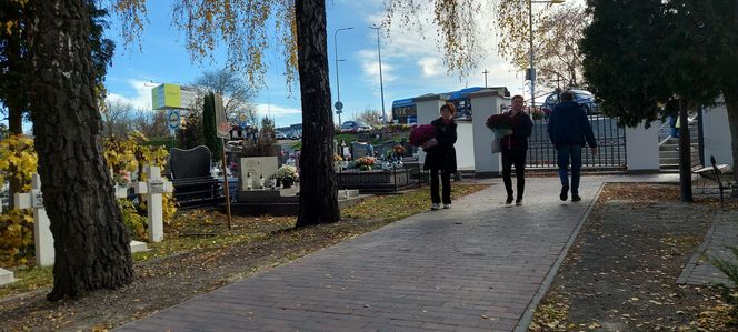 Przygotowania do Wszystkich Świętych Zamość