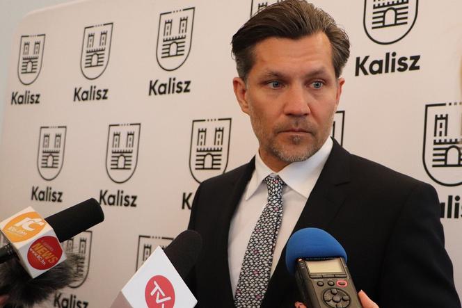 Krystian Kinastowski jest zadowolony, że przystanek szybkiej kolei będzie w Kaliszu