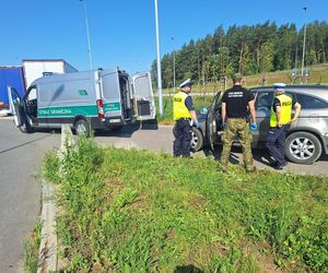 Zatrzymali Hondę i się zaczęło. Syryjczycy nielegalnie przekroczyli granicę z Litwą