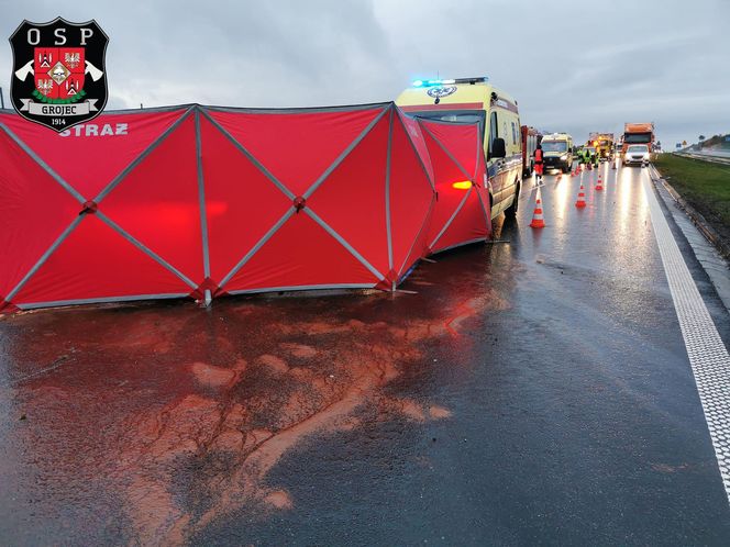 Dachowanie na autostradzie A4 pod Krakowem. Nie żyje mężczyzna