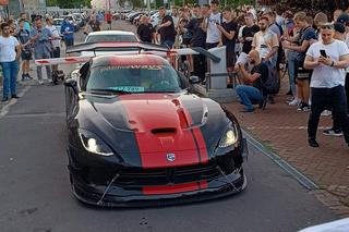 Sportowe samochody w Katowicach w ramach akcji Positive Ways Polska dla Hospicjum