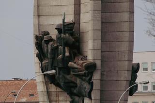 Pomnik Czynu Rewolucyjnego w Rzeszowie - zdjęcia. Ma nowego właściciela