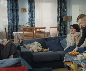 M jak miłość odc. 1864. Marysia (Małgorzata Pieńkowska), Kinga (Katarzyna Cichopek), Piotrek (Marcin Mroczek)