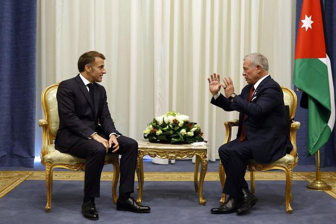 Emmanuel Macron i Donald Trump w Sharm el-Sheikh