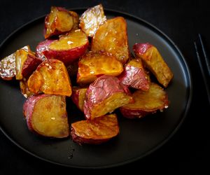 Fenomenalna ziemniaki smażone po koreańsku