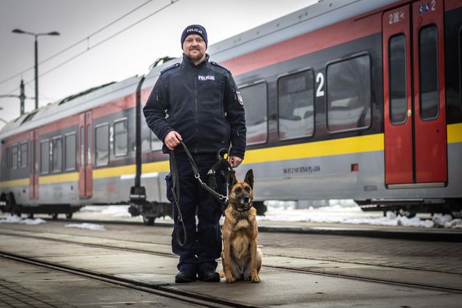 Emerytura po 8 latach ciężkiej służby. „Koka” odchodzi „do cywila”