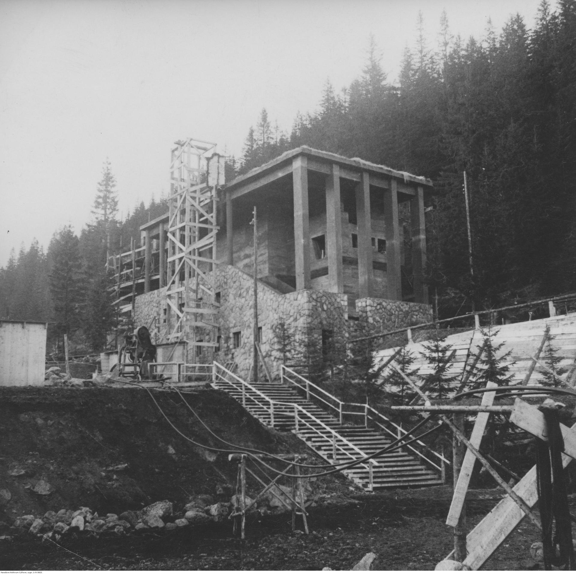 Stacje kolei linowej na Kasprowy Wierch