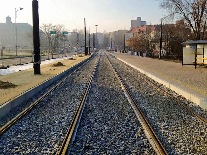 Zabrze: Tramwaj linii numer 3 wrócił na tory. "Piątka" powróci za miesiąc [ZDJĘCIA]