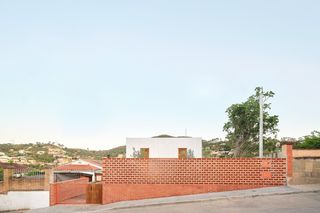 Residential Building near Barcelona by Àgora Arquitectura