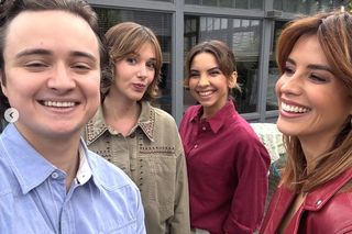 M jak miłość po wakacjach. Aneta (Ilona Janyst), Kama (Michalina Sosna), Ania (Alina Szczegielniak), Maciek (Mateusz Rumiński)