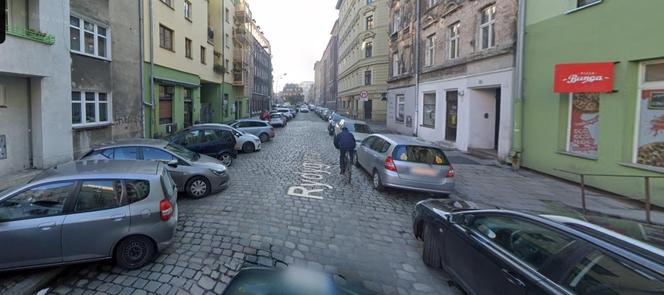 Wzdłuż ulicy Rydygiera