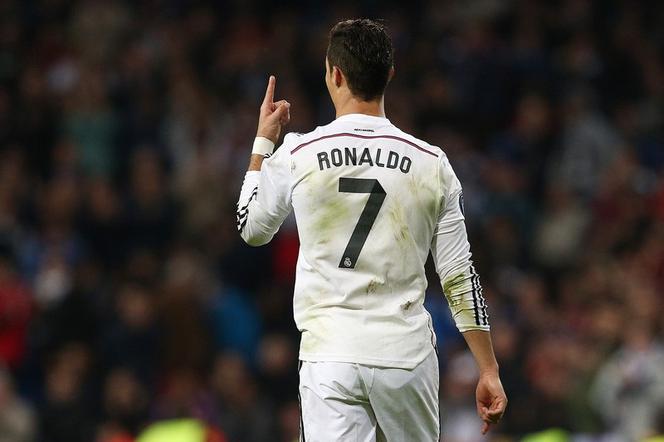 Real Madryt odprawił Rayo Vallecano z bagażem pięciu goli. Ronaldo znów strzelił 