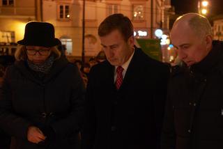 Lublin solidarny z Gdańskiem. Setki osób przed ratuszem