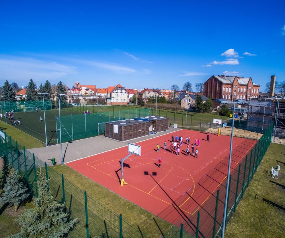 Kompleks sportowy przy SP nr 1 w Strzelcach Krajeńskich