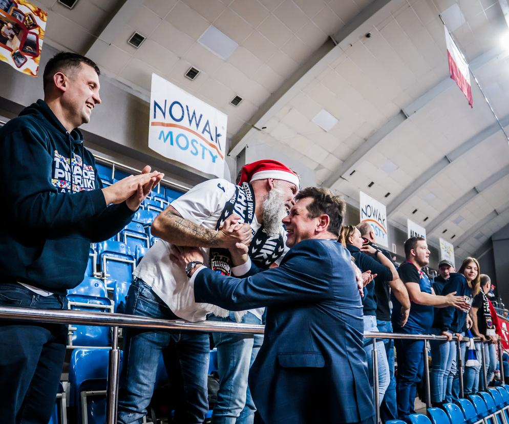 MKS Dąbrowa Górnicza - Twarde Pierniki Toruń 96:106, zdjęcia z meczu