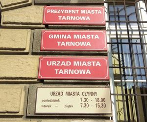 Czy mafia rządziła lokalnymi urzędami? Szokujące powiązania świata przestępczego i samorządów.