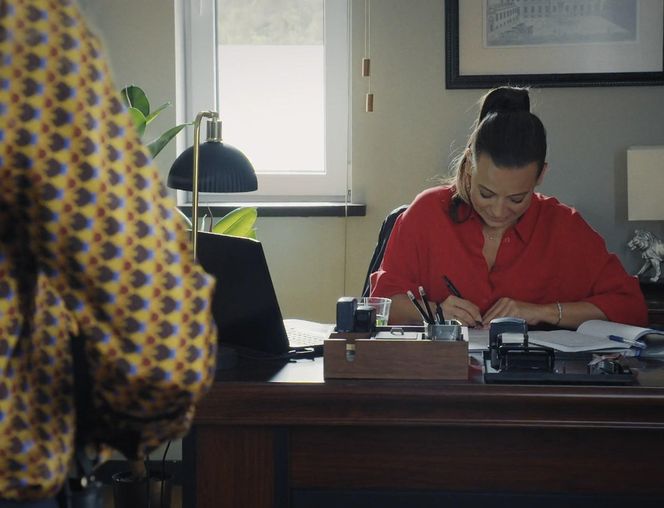 M jak miłość, odcinek 1888. Magda (Anna Mucha), Sylwia (Hanna Turnau)