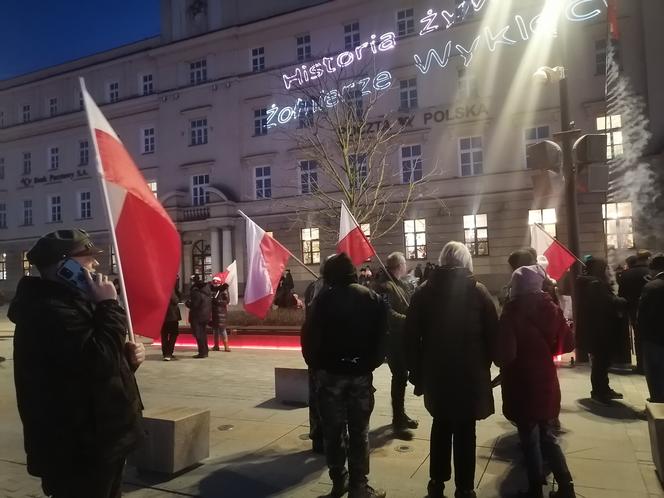 Marsz Pamięci Żołneirzy Wyklętych w Lublinie. Wcześniej odbył się laserowy pokaz