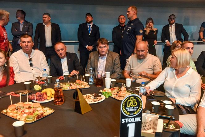 Andrzej Gołota przyjechał do Torunia. Obserwował mecz bokserski Pomorzanina