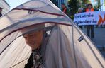 Ostatnie Pokolenie rozbiło namioty przed Sejmem. Domagają się prac nad ustawą o transporcie publicznym