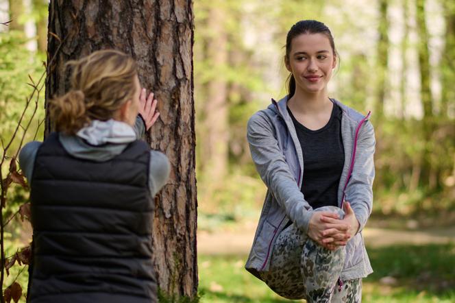 Na Wspólnej odc. 3667: Ula (Julia Jurek), Jagna (Magdalena Popławska)