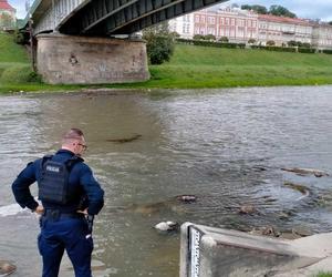 Podkarpaccy policjanci monitorują rzeki w regionie