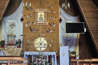 Niezwykle urokliwy kościół w Chodaczowie