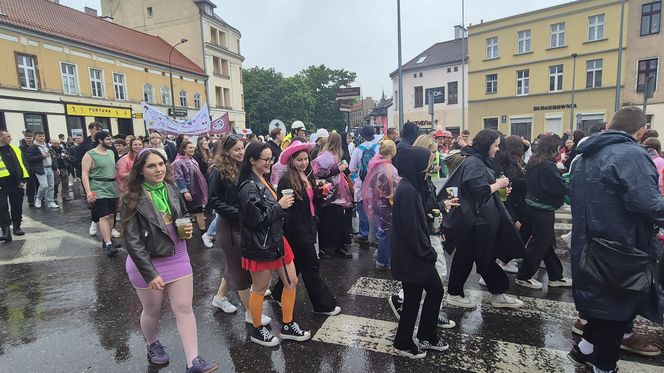 Kortowiada 2025. Parada Wydziałów rozpoczęła juwenalia. Zobacz zdjęcia!