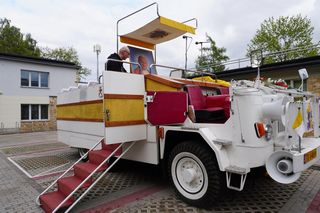 Noc Muzeów 2025. Samochód papieski w Kielcach